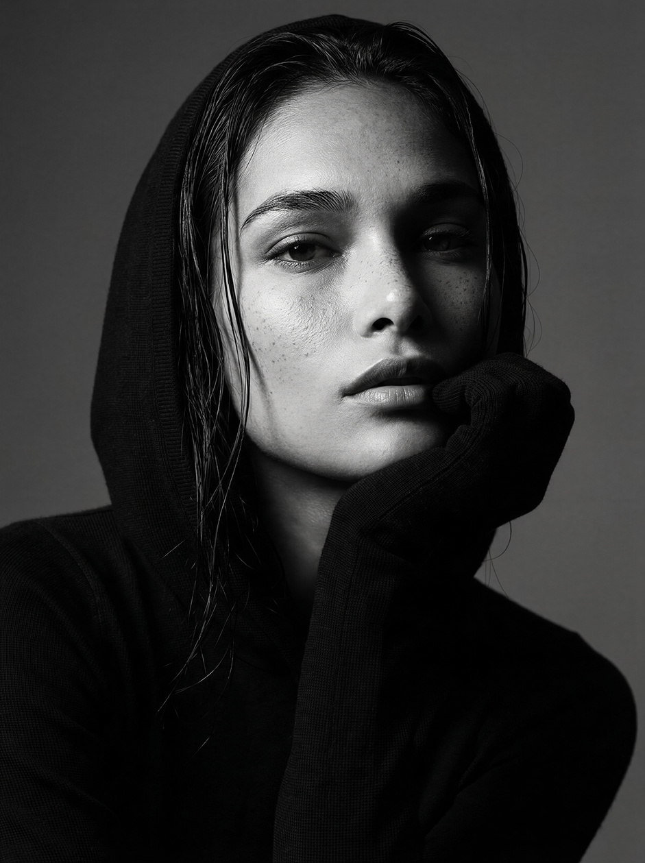 Carmen Cruzoe — monochrome editorial portrait Carmen Cruzoe — monochrome editorial portrait